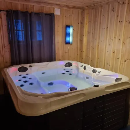 Вилла Holiday With 13 Bedrooms *