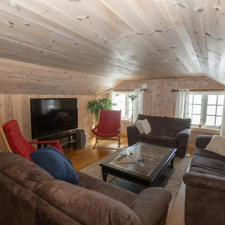 Вилла Holiday With 13 Bedrooms Sinnes